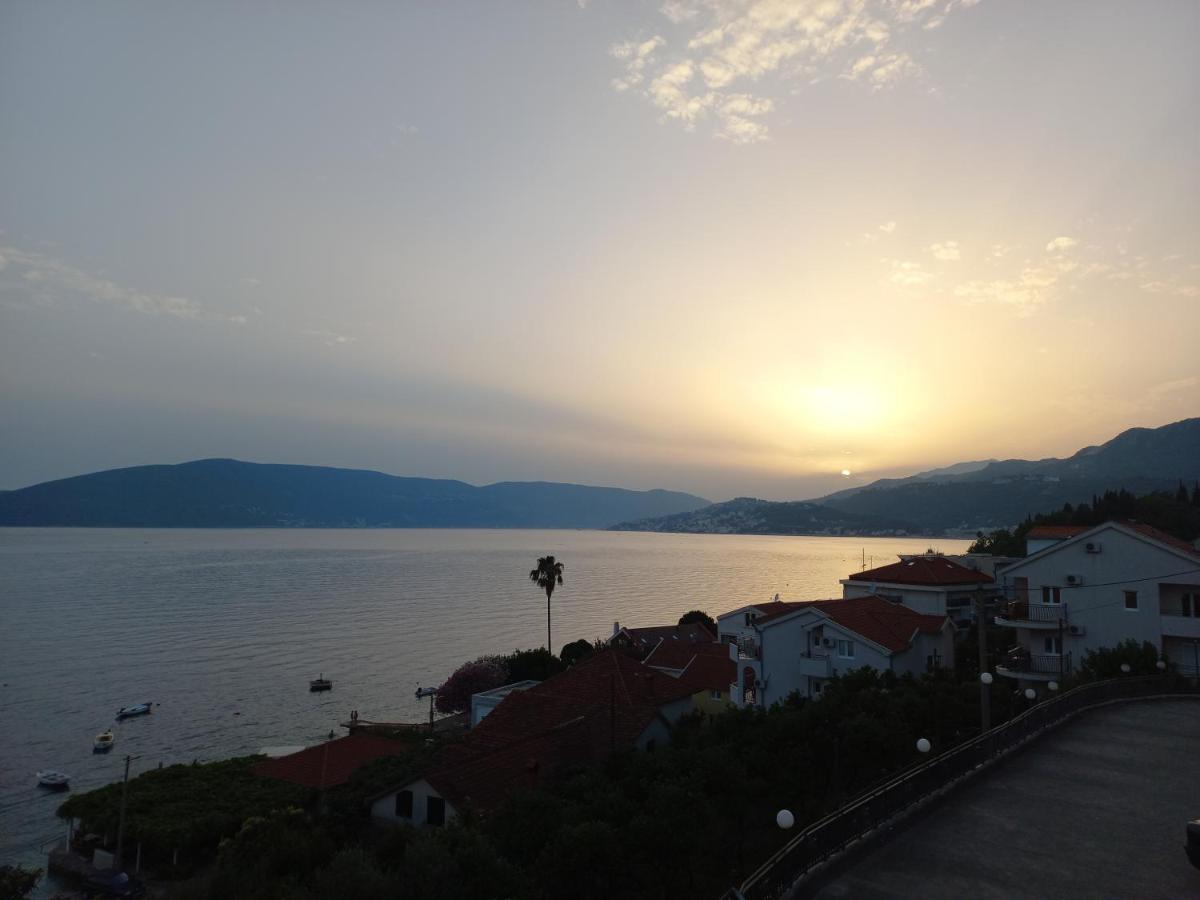 Villa Angelina Кумбор Екстер'єр фото
